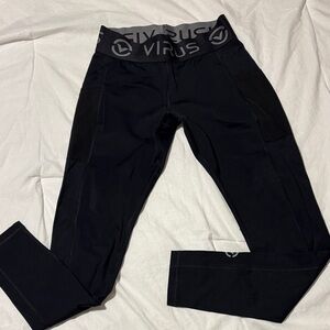Virus Performance Leggings
